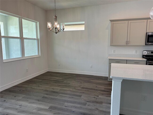 Building Photo - 4778 SE 25th Loop