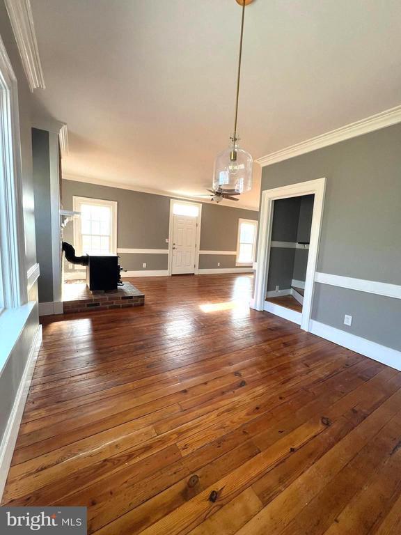 Building Photo - 7617 Old Plank Rd