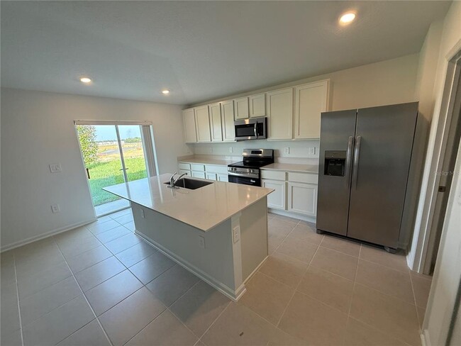 Building Photo - 4313 Riverbend Blvd