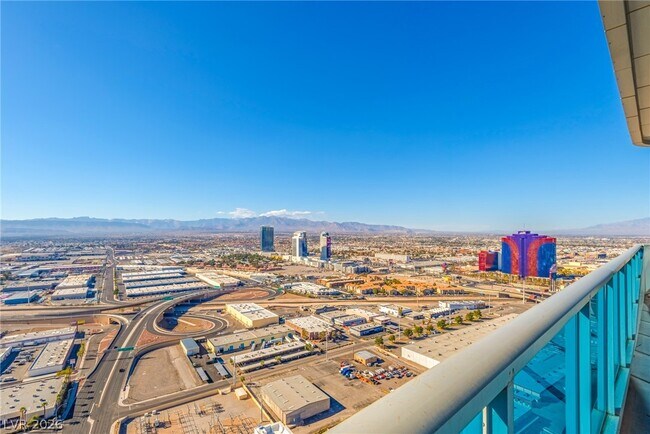 Building Photo - 4471 Dean Martin Dr