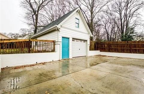 Building Photo - 1338 Mercer Ave