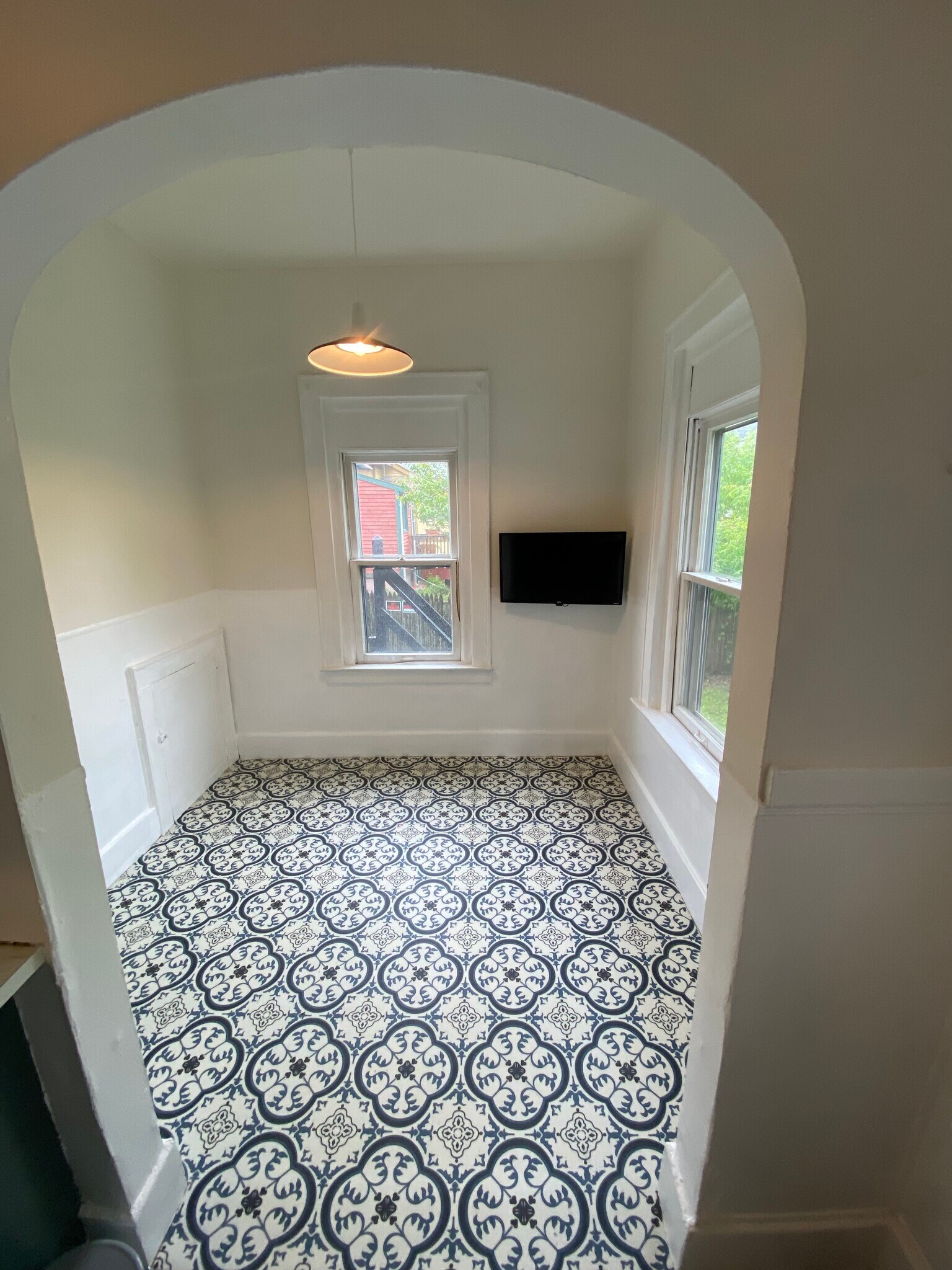 Building Photo - 122 Wayne St