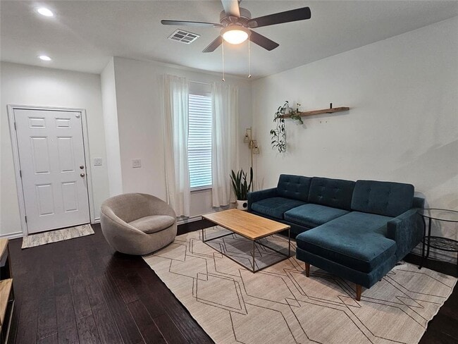 Building Photo - 5311 Golden Canary Ln