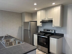 Building Photo - 1111 OH-133