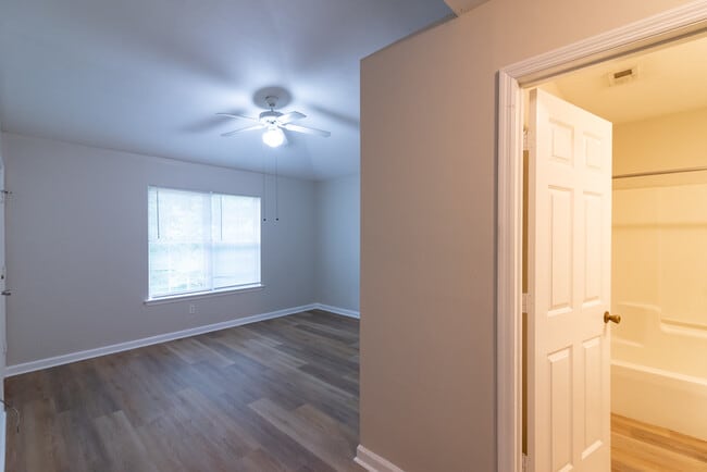 Building Photo - 285 E Harrison St