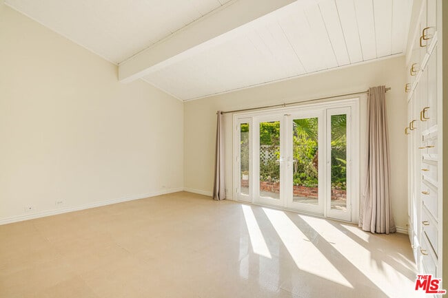 Building Photo - 1200 El Hito Cir
