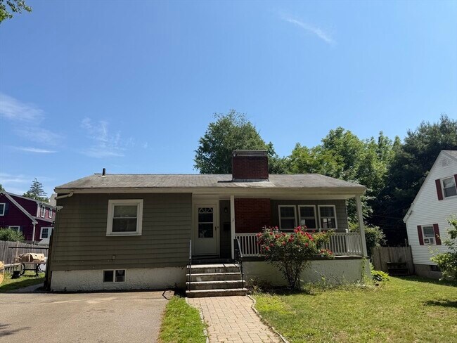 Building Photo - 722 VFW Parkway