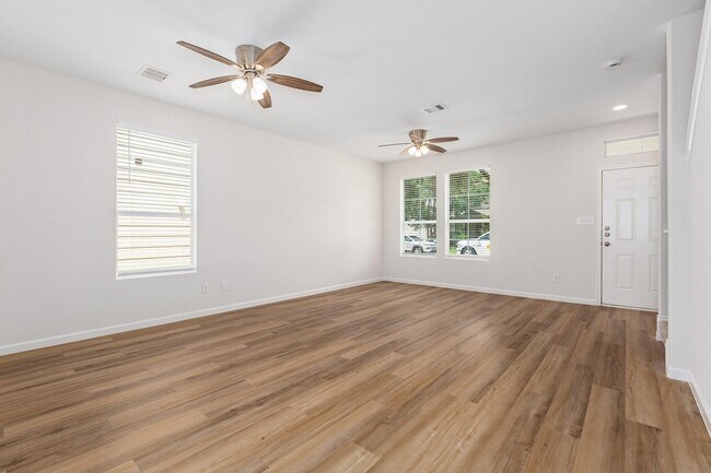 Building Photo - 16819 Libson Falls Dr