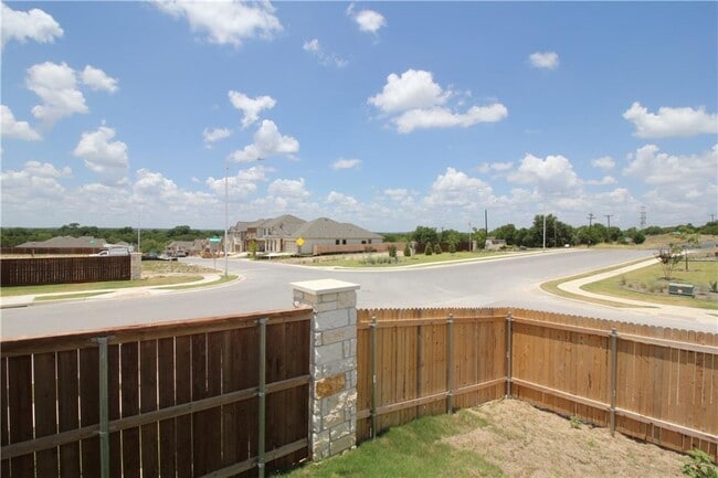 Building Photo - 7200 Altidore Dr