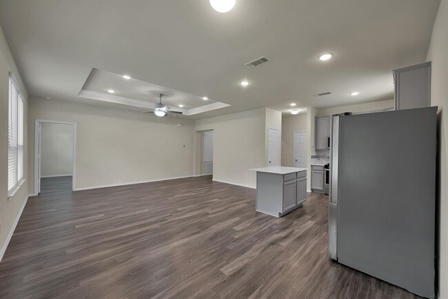 Building Photo - 4202 Amber Ruse Dr