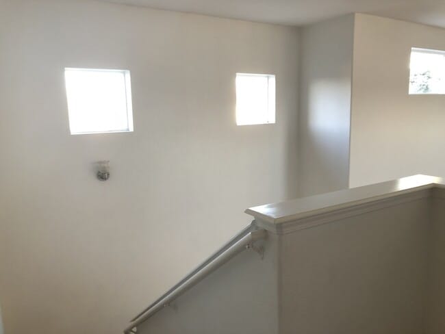 Building Photo - 944 NW Oak Pl