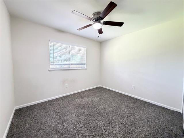 Building Photo - 706 Jamestown Dr