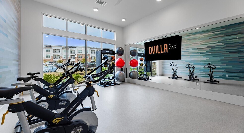 Building Photo - 241 N Overlook Dr