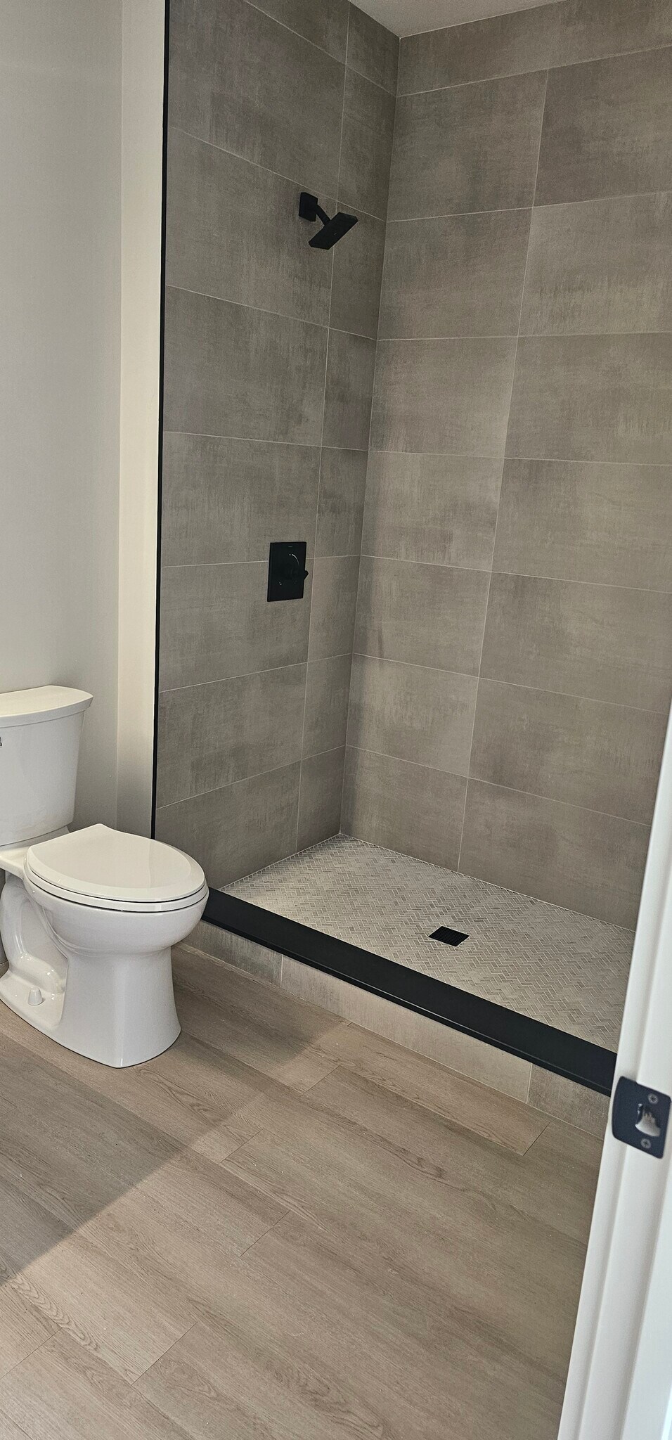 Building Photo - 160 Washington St