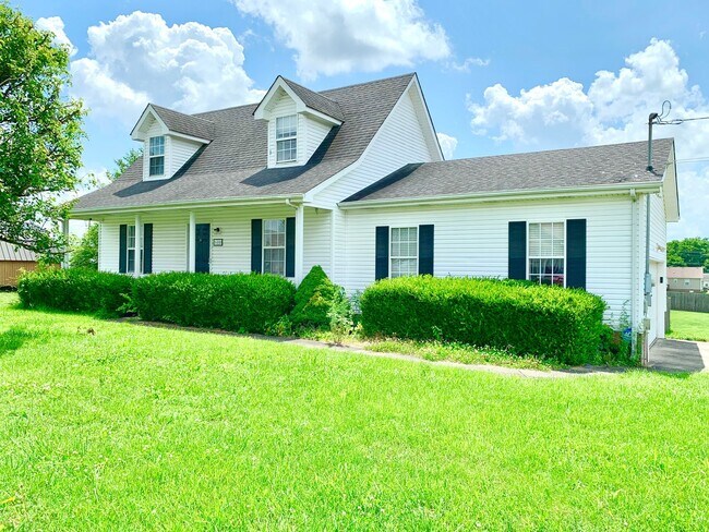 Primary Photo - 605 Millie Dr