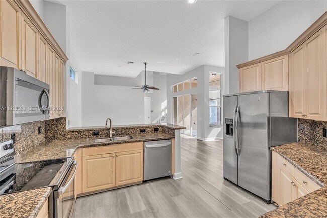 Building Photo - 558 NW 118th Ave