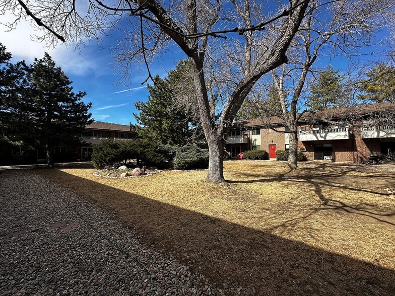Building Photo - 1895 Alpine Ave.