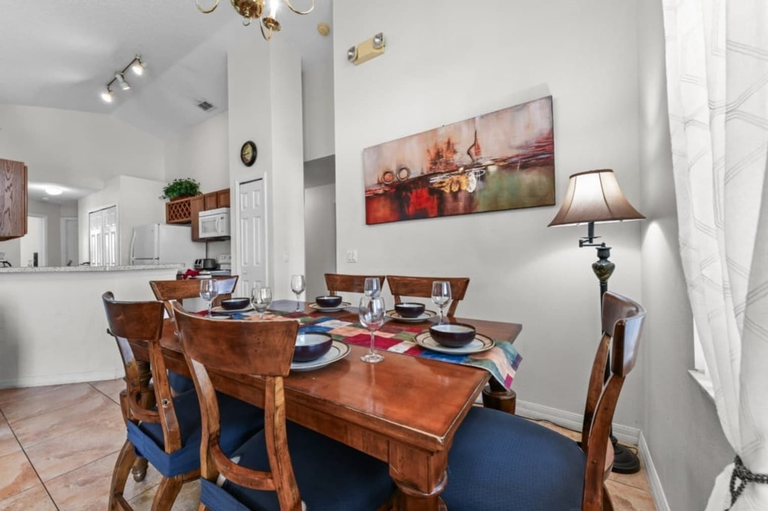 Building Photo - 447 High Point Dr