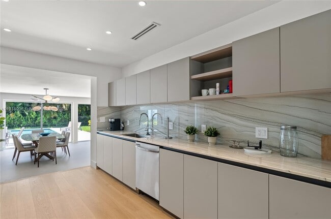 Building Photo - 45 NE 104th St