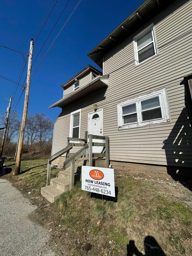 Building Photo - 1700-1702 N 12th St- TETZLOFF