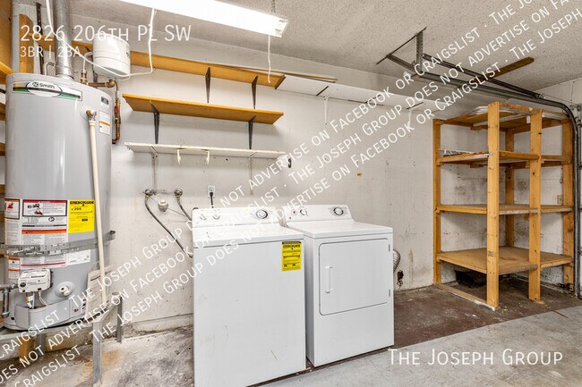 Building Photo - 2826 206th Pl SW