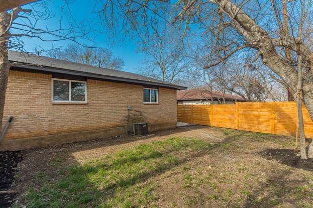 Building Photo - 1813 Magnolia Dr