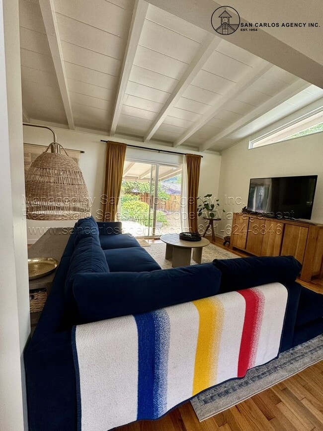 Building Photo - Updated 3 Bedroom Home in Mission Fields Neighborhood