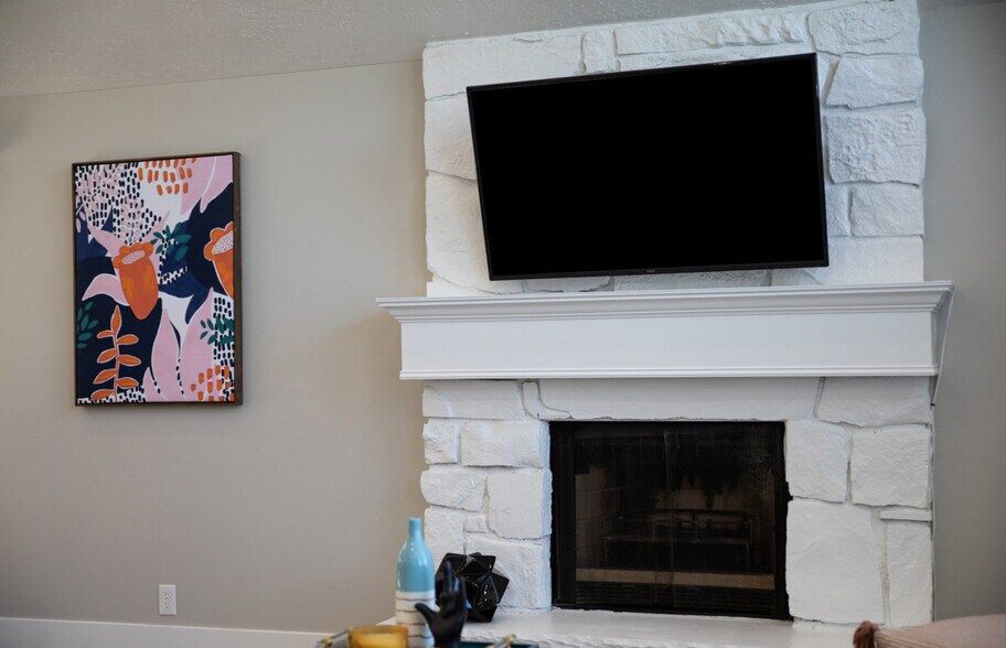 Building Photo - 2196 Karalee Way