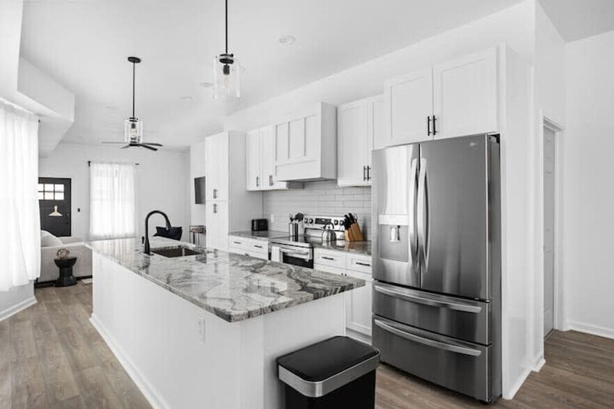 Building Photo - 27 N Highland Ave