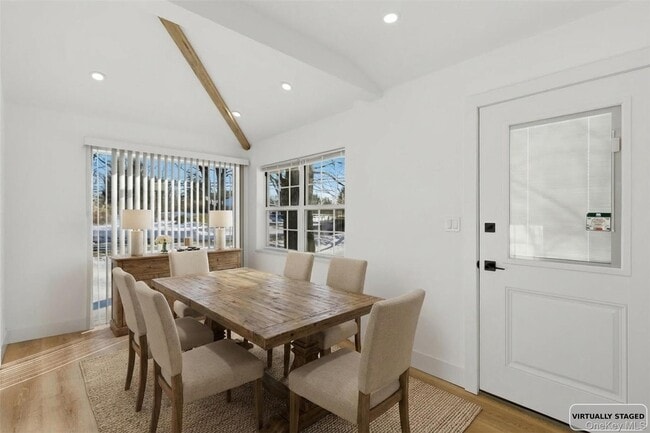 Building Photo - 134 E Main St