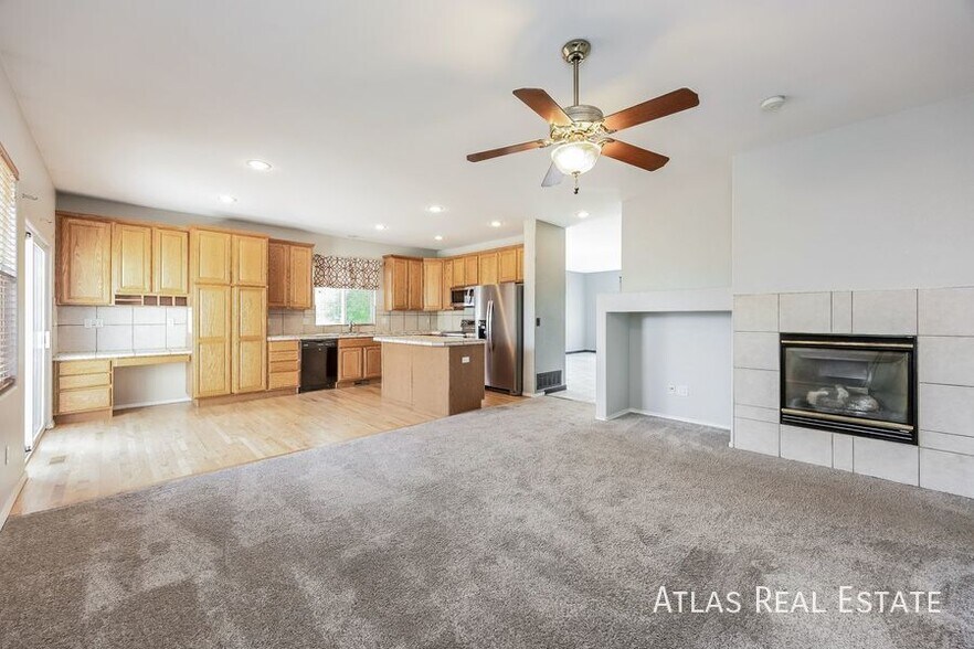 Building Photo - 7045 Wood Lily Dr