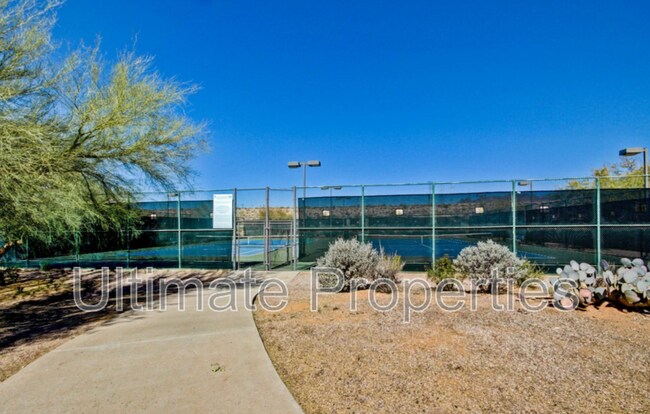 Building Photo - 15225 N 100th St