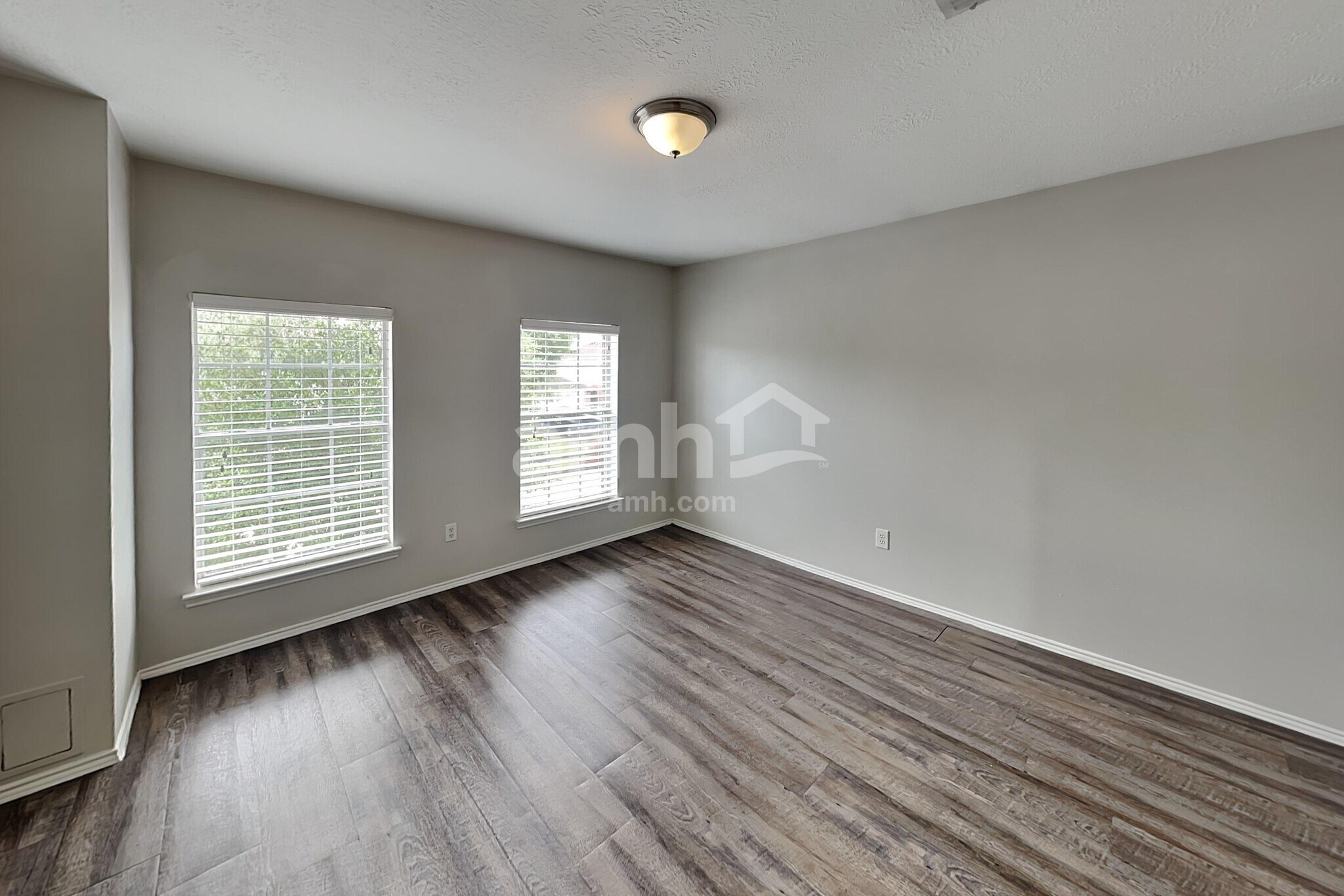 Building Photo - 14006 Honey Bee Ct