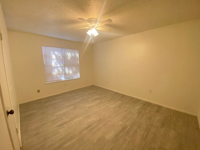 Building Photo - 4711 58th St
