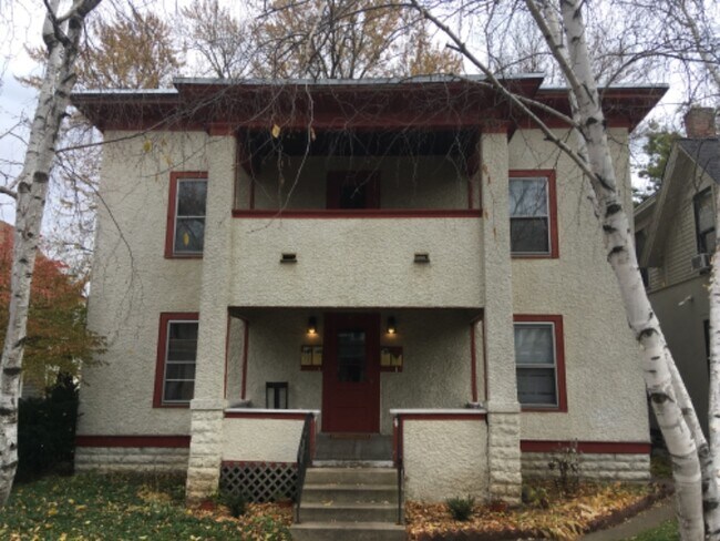 Building Photo - 3237 Grand Ave S