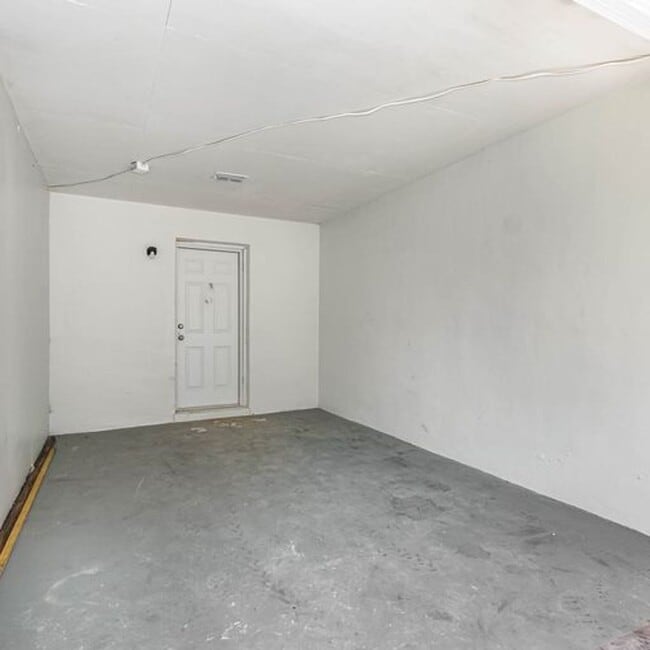 Building Photo - Just Listed - 3 Bedroom Home in Richmond H...