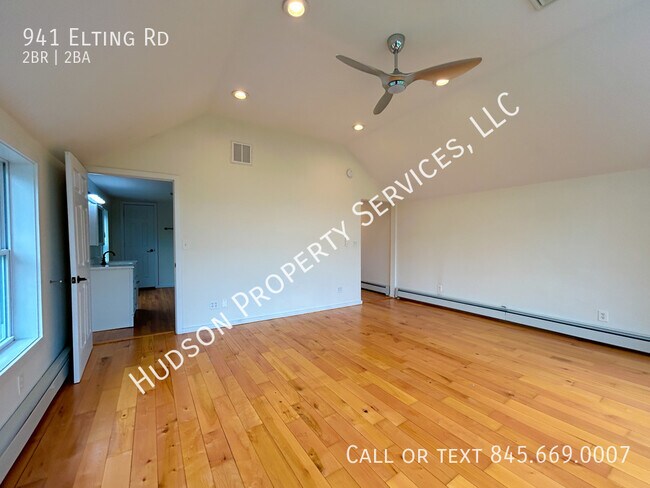 Building Photo - 941 Elting Rd
