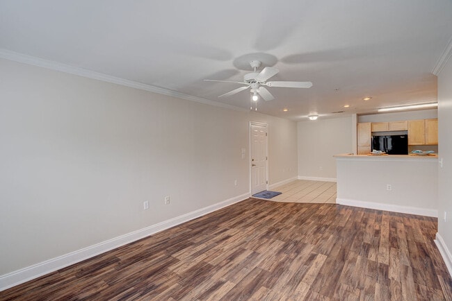 Building Photo - 2820 Bloomfield Ln