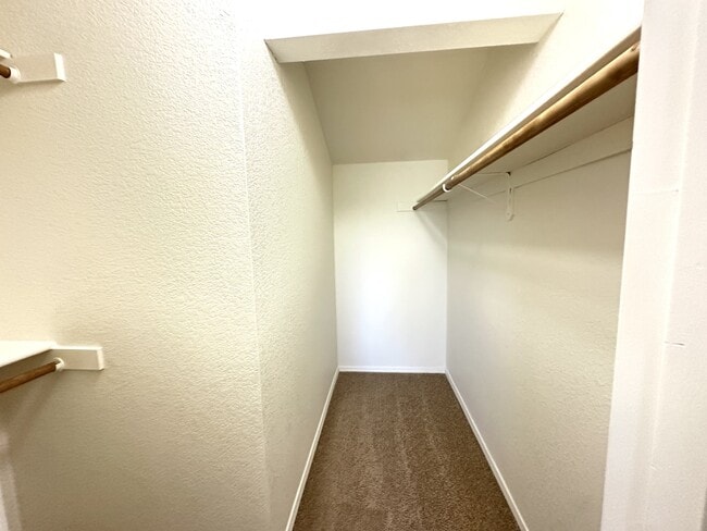Building Photo - 3032 W Easterday Ln