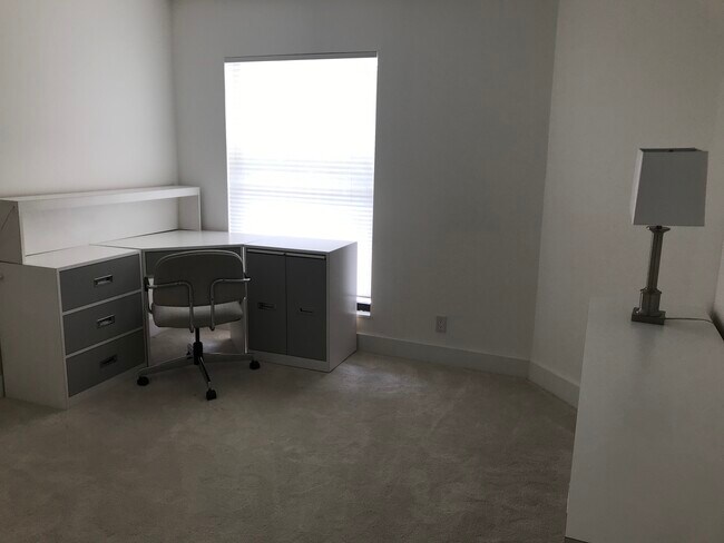 Guest Bedroom - 935 Sweetwater Ln