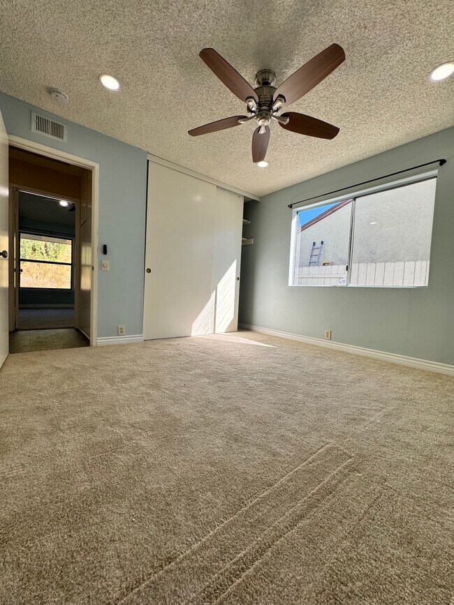 Building Photo - 9941 Mozelle Ln