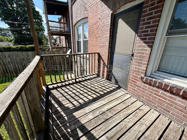 Building Photo - 3228 Arsenal St