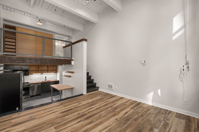 Building Photo - Industrial Belltown Loft with Roof Top Dec...