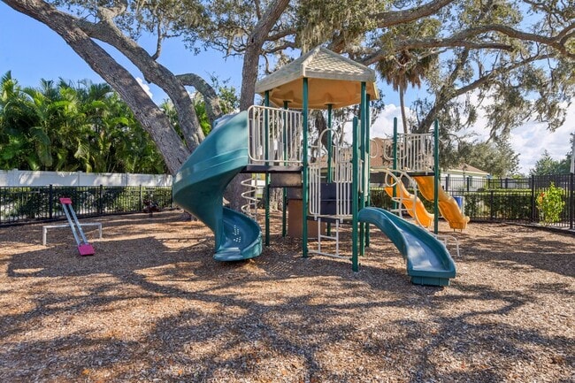 Building Photo - 12805 Avelar Manor Pl
