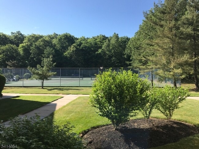 Building Photo - 819 Cricket Ln