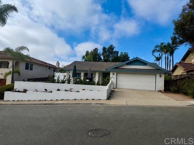 Building Photo - 2462 Lozana Rd