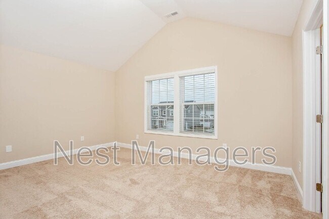 Building Photo - 674 Stonebriar Ave