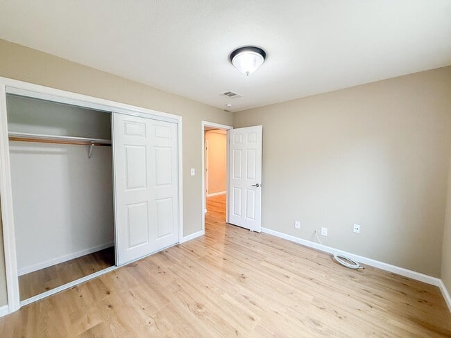 Building Photo - Well Maintained Twin Creeks Home in San Ramon