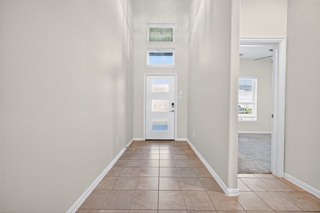 Building Photo - 40519 Goldeneye Pl