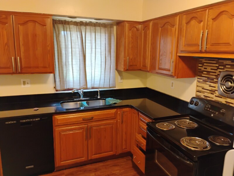 Building Photo - 4336 N 67th St